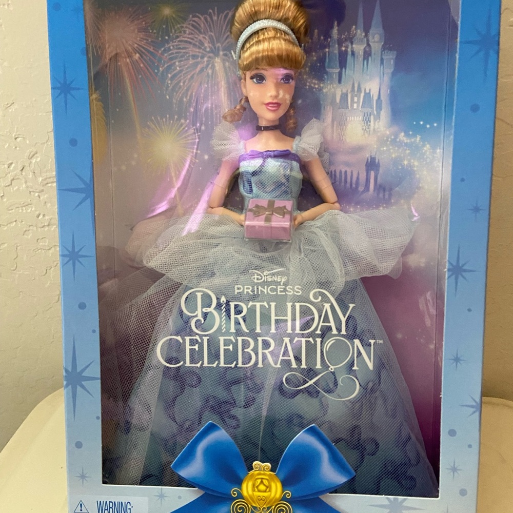 Disney Princess Birthday Celebration Box - Blue